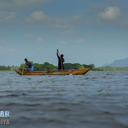 Lake Near Yala ทิซซามาฮารามา ภายนอก รูปภาพ